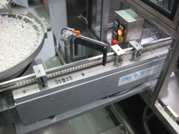 Feeding Systems : Linear conveyor